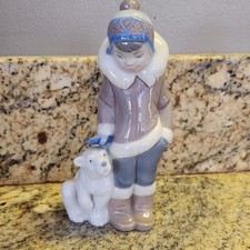 LLADRO Retired Eskimo Boy with