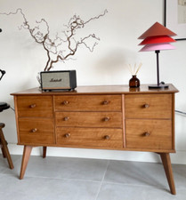 Vintage A. Younger Ltd