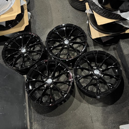Display vw golf r - 18",
