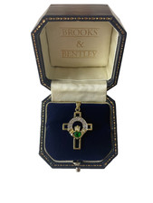Irish Claddagh Gold Cross
