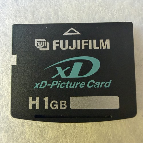 1gb fuji picture memory - 1gb,