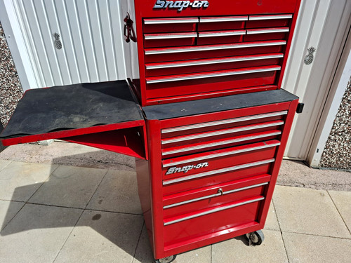Snap red metal tool - metal, cabinet