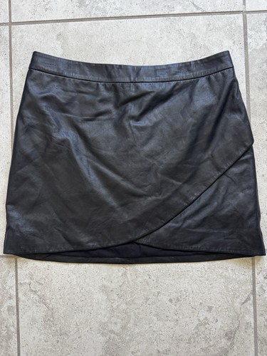 Banana republic lamb - banana, leather