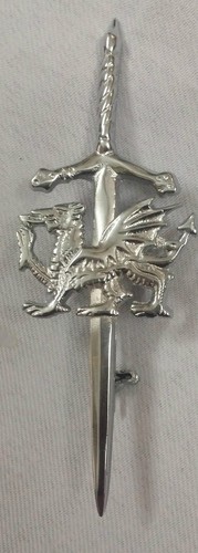 Welsh dragon kilt - kilt, pin