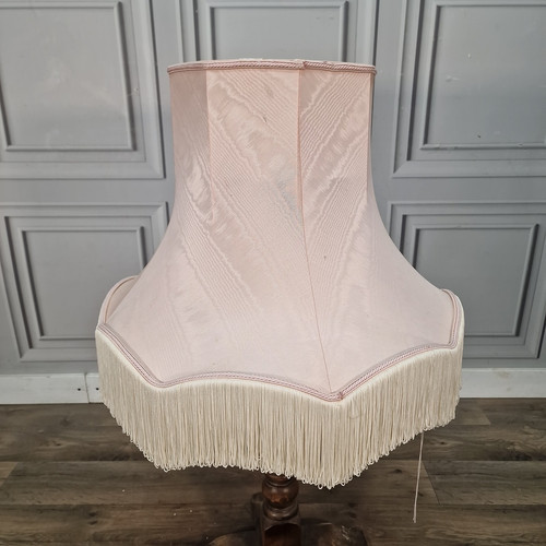 Vintage scalloped lampshade - scalloped,