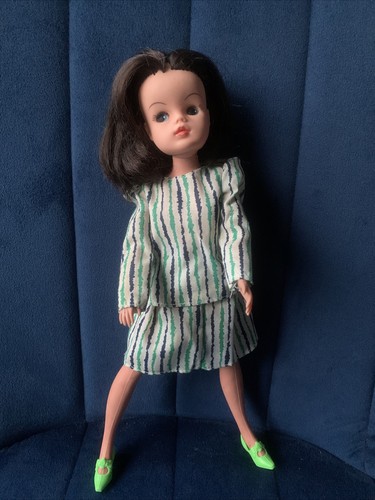 Sindy pedigree 1980s - pedigree, brunette