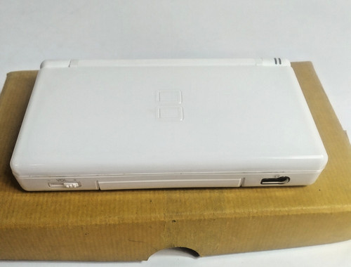 Nintendo lite white - nintendo,