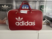 Vintage 1970s red   Adidas Gym