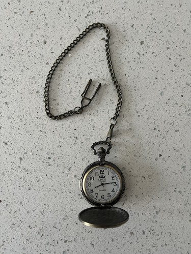 Antique style quartz - style, pocket