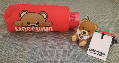 Moschino red compact - moschino,
