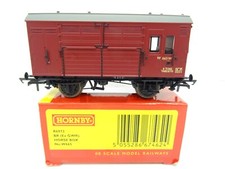 OO GAUGE HORNBY BR HORSEBOX