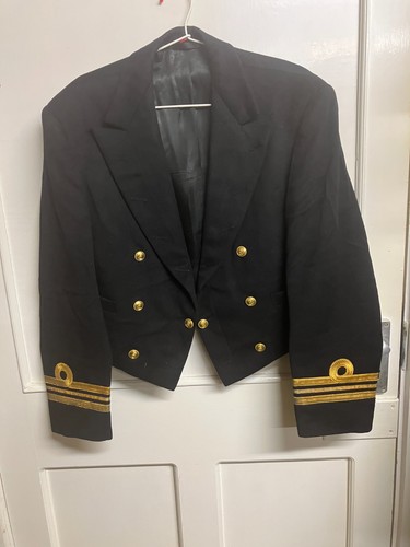 Woman officers royal navy - officers,