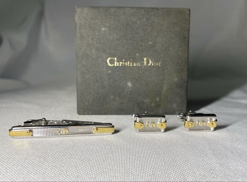 Christian dior logo pattern - christian,