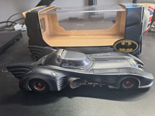 Die cast batmobile - 1:18,