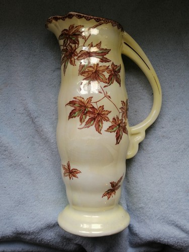 Yellow lustre maling jug - maling,
