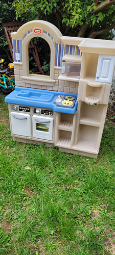Little tikes kitchen outside - tikes,