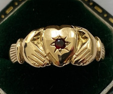 9CT GOLD CLADDAGH RING WITH