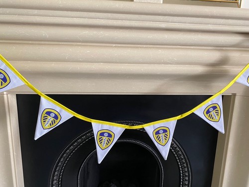 Leeds united football pennant - leeds,