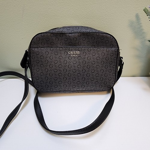 Guess est 1981 crossbody bag - guess, est.