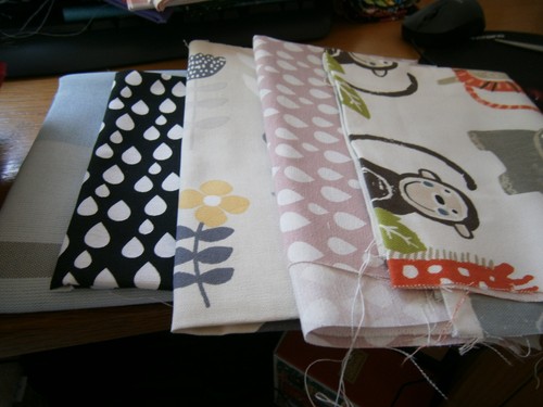 Fabric oddments heavy - fabric,