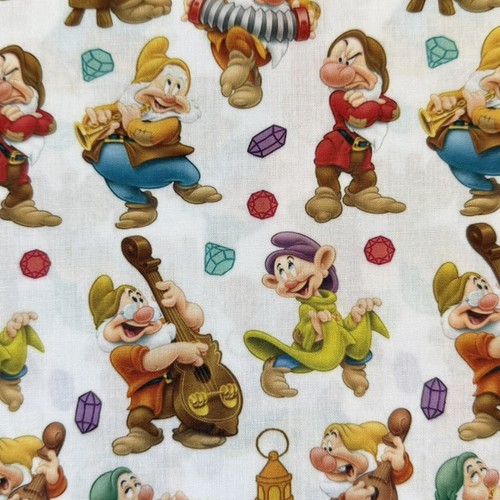 Snow white dwarfs disney - snow,