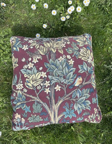 William morris tree of - ‘tree,
