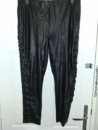 Black pvc laced side - pvc,