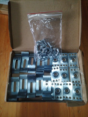 Brackets with clips - 🇬🇧,