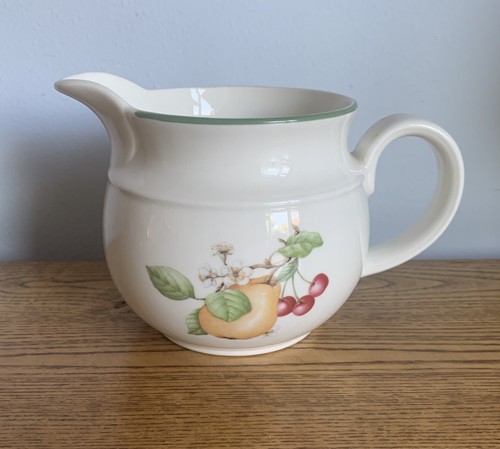 Ashberry milk jug - &s, jug/gravy