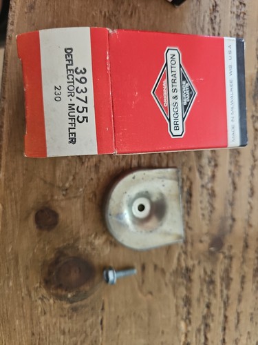 Briggs and stratton deflector - and,
