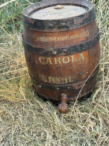 Vintage wooden sherry - vintage, barrel