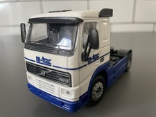 Joal 1:50 Volvo FH12 Tractor
