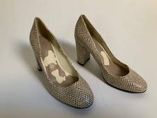 NEW MARKS AND SPENCER