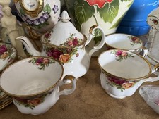 Royal albert old - old, roses