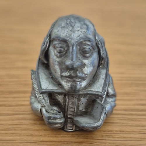 Pewter thimble shakespeare - pewter,