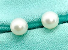 Tiffany & Co. 6mm Freshwater