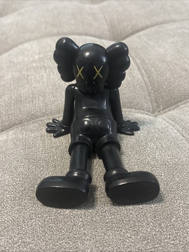 Kaws companion action - kaws,