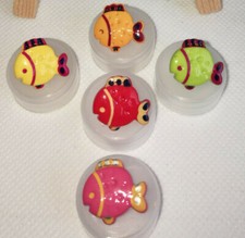 Fish buttons 18mm shank backed