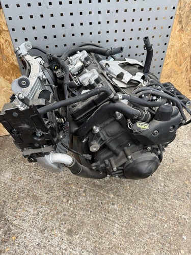 Yamaha big bang complete - r1,