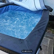 Garda | 4/6-Person Eco Foam Hot Tub | Built-In Integrated Heater | Pebble White