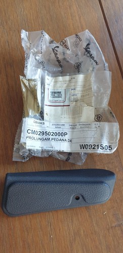Piaggio 400 right rear - 400,
