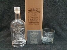 Jack Daniel's decanter box set can be personalised with message