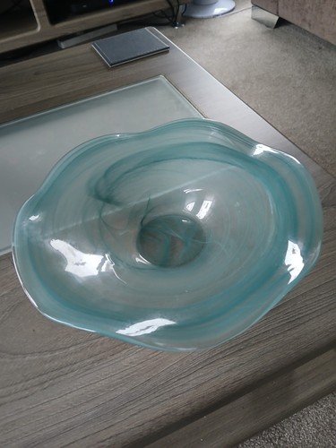 Green swirl art glass bowl - green,