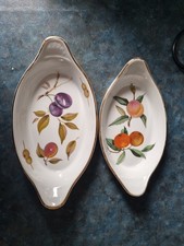 Royal Worcester Evesham - Gold