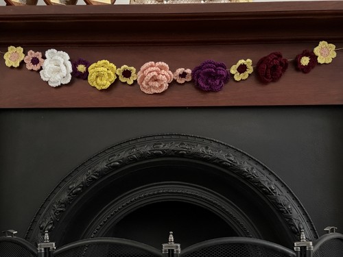 Roses garland bunting - roses,