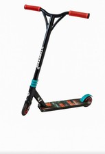 2nd Hand, Slamm Urban V9 Stunt Scooter in Black/Red. Kids.
