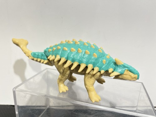 Jurassic world bumpy kinder - jurassic,