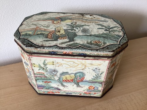 Huntley palmers biscuit tin - &,