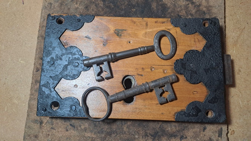 Antique wood iron rim - antique, lock