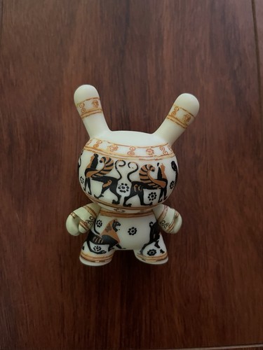Kidrobot dunny the met greek - kidrobot,